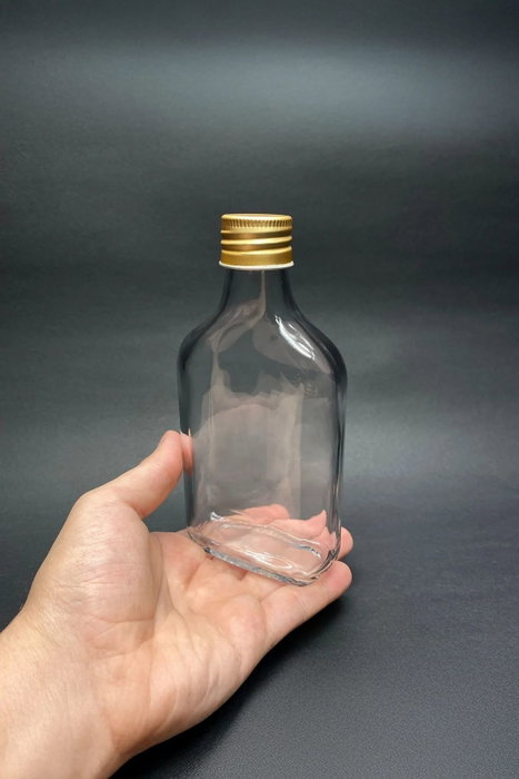Hermia Juego de Botellas de Vidrio con Toque de Oro (5 piezas) Hermia Juego de Botellas de Vidrio con Toque de Oro (5 piezas)